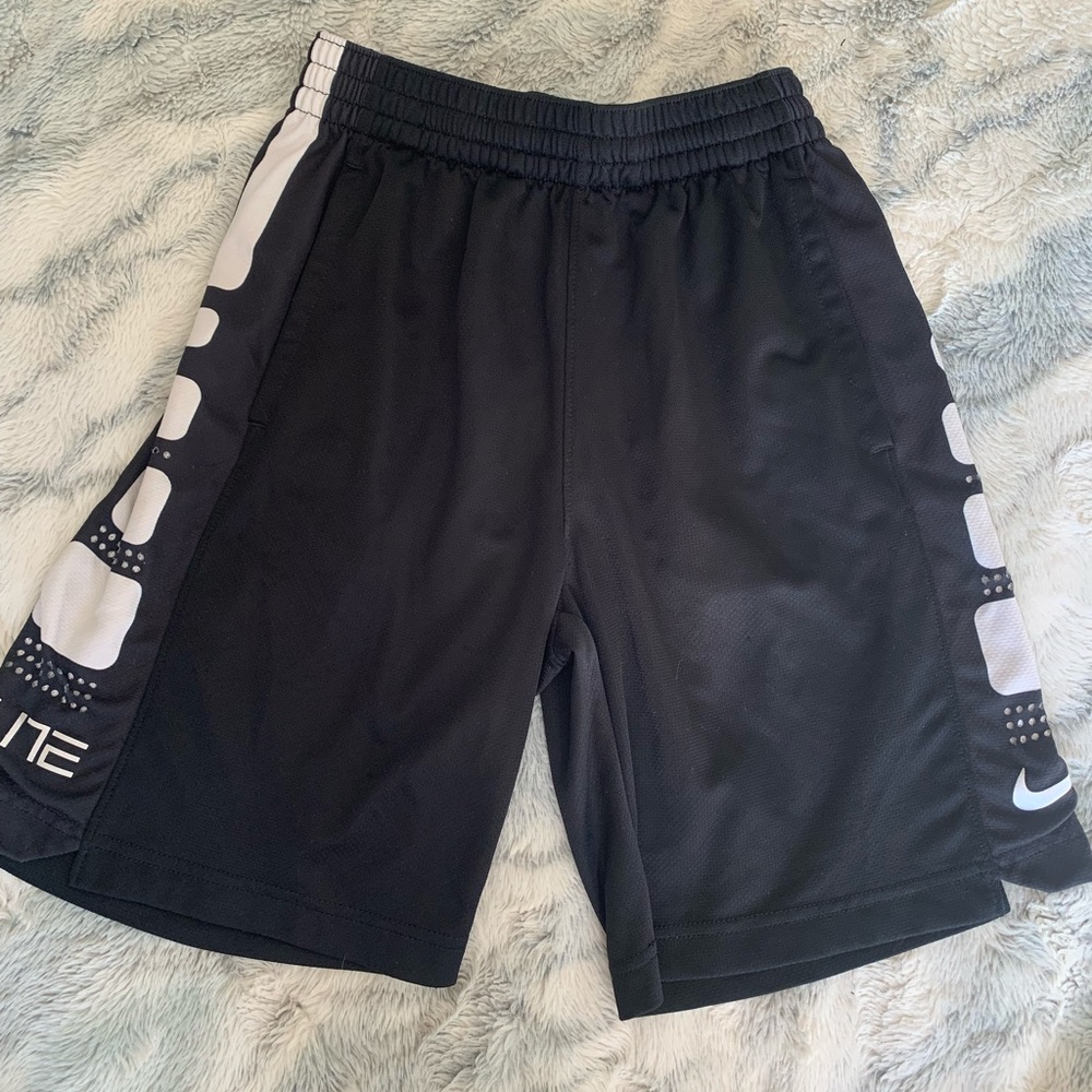 Nike dry fit basketball shorts
